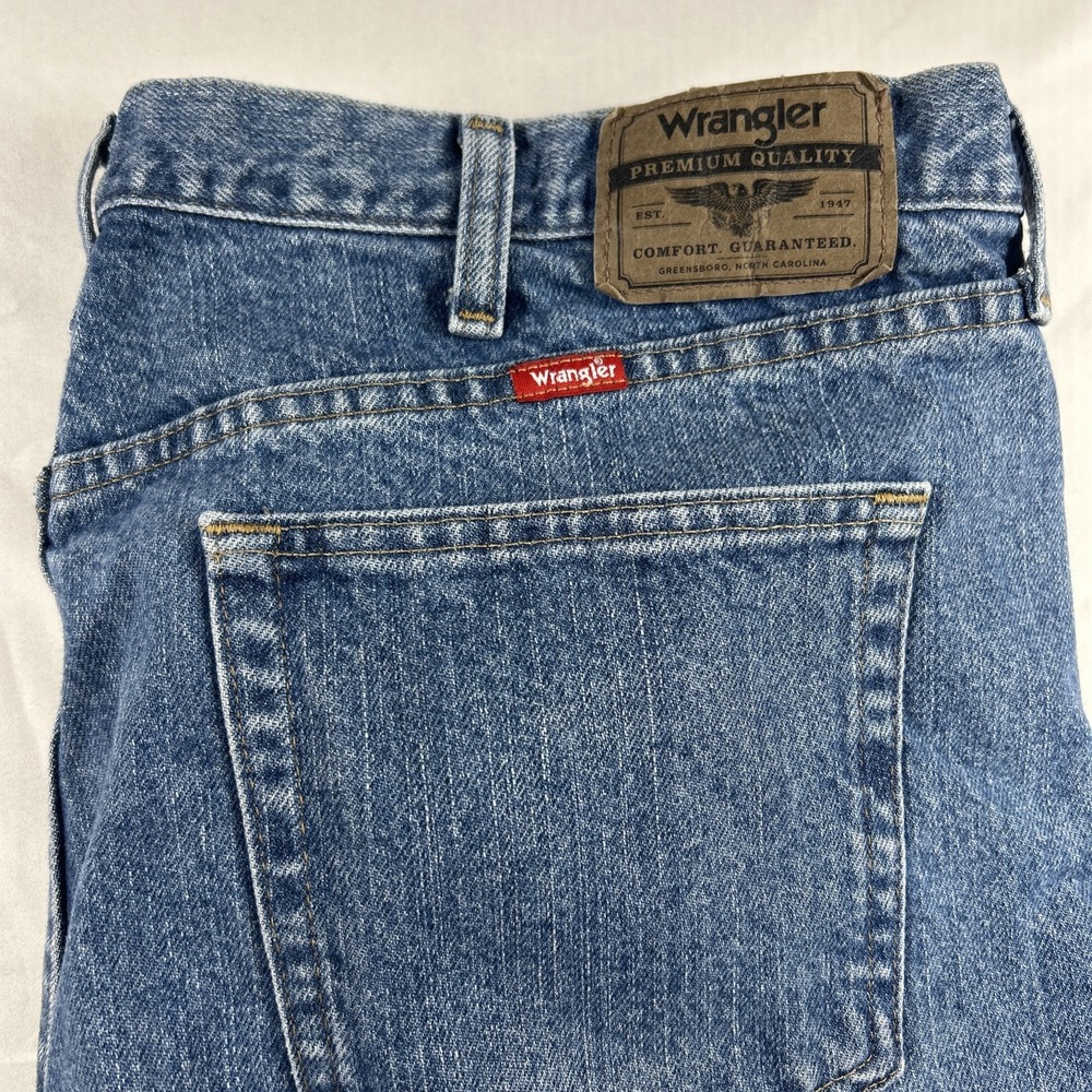 Wrangler Relaxed Fit Straight Leg Denim Jeans Mens 42x29 Blue 96501DS